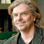 Jan Jörnmark, författare till bokserien ”Övergivna platser”, talar om Sveriges och Göteborgs strukturella omvandling från 1970 och framåt.